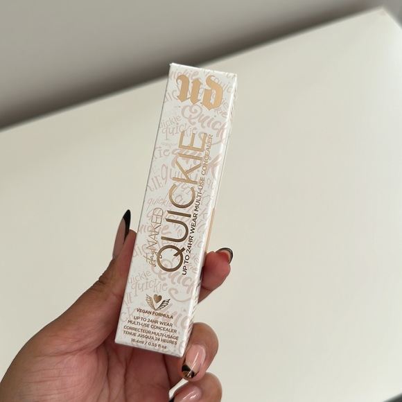 Urban Decay Quickie Concealer - Picture 3 of 3